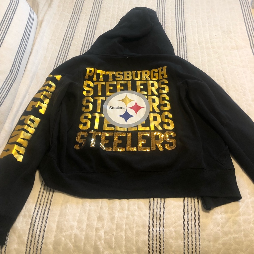 Pink women’s medium hoodie Steelers